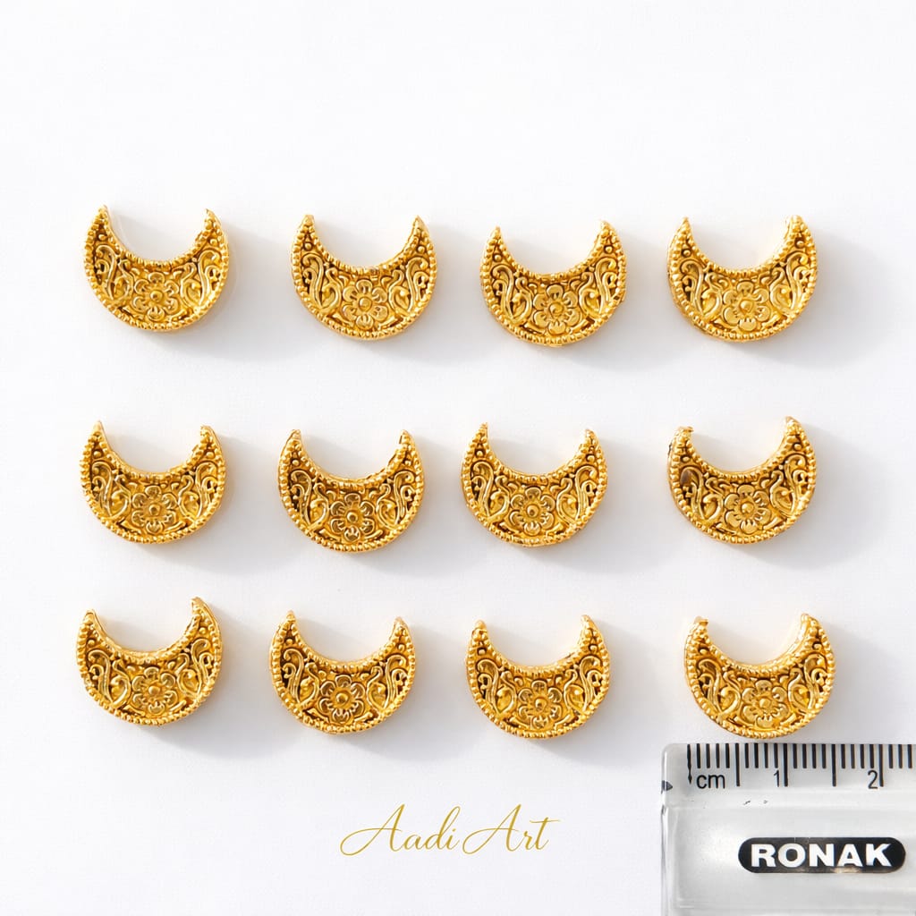 Elegant gold plated crescent moon pendant 12 pcs set - Image 2